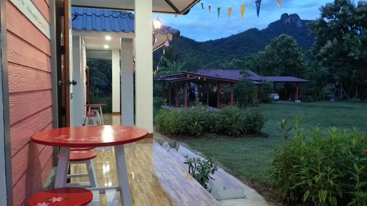 Khuang Kom Pimpisa Garden พิมพิศา การ์เด้นท์ 빌라 외부 사진